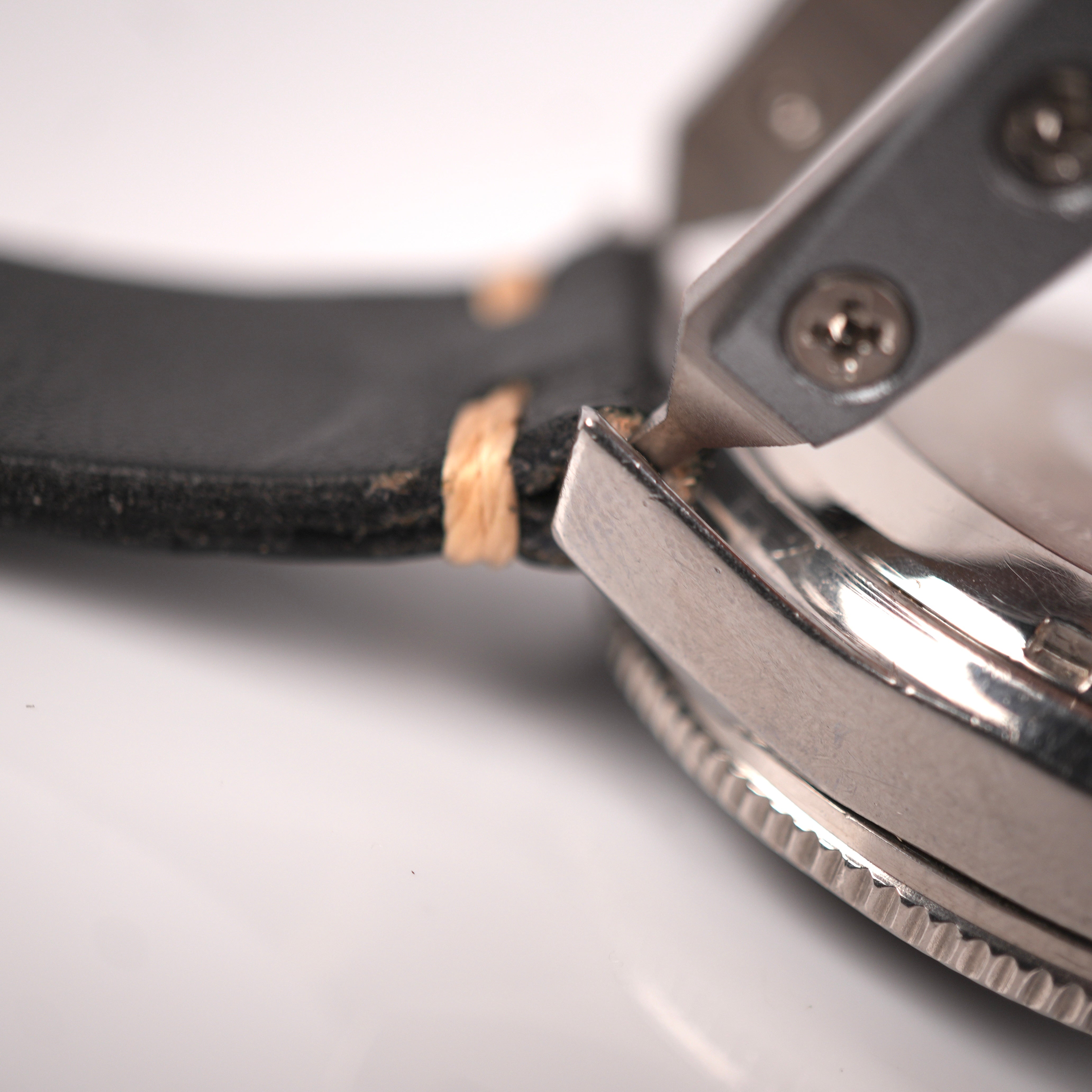 Premium Aluminum Tweezer Watch Strap Removal Tool